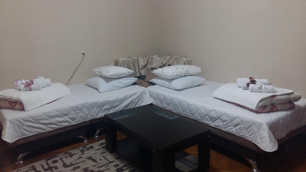 Apartment Down Town Group Тбілісі Екстер'єр фото